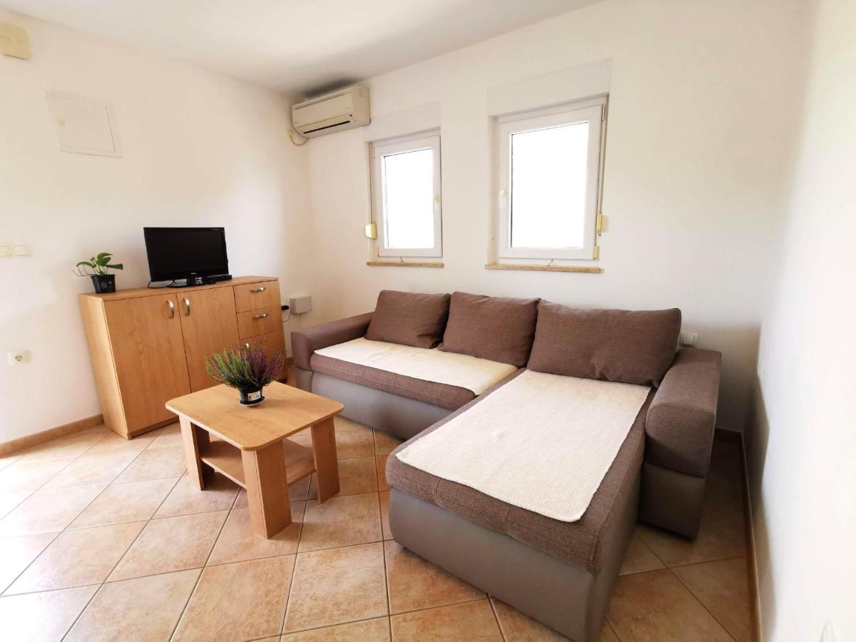 Apartment Dundo in quiet green area Medulin Exterior foto