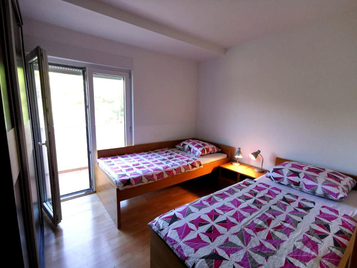 Apartment Dundo in quiet green area Medulin Exterior foto